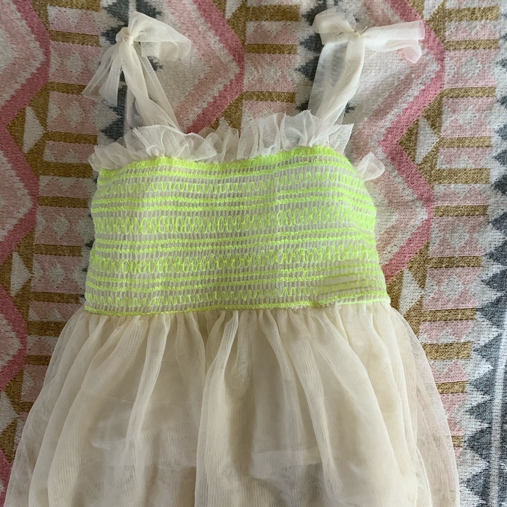 Zara girls cream lace peplum tank with embroidery